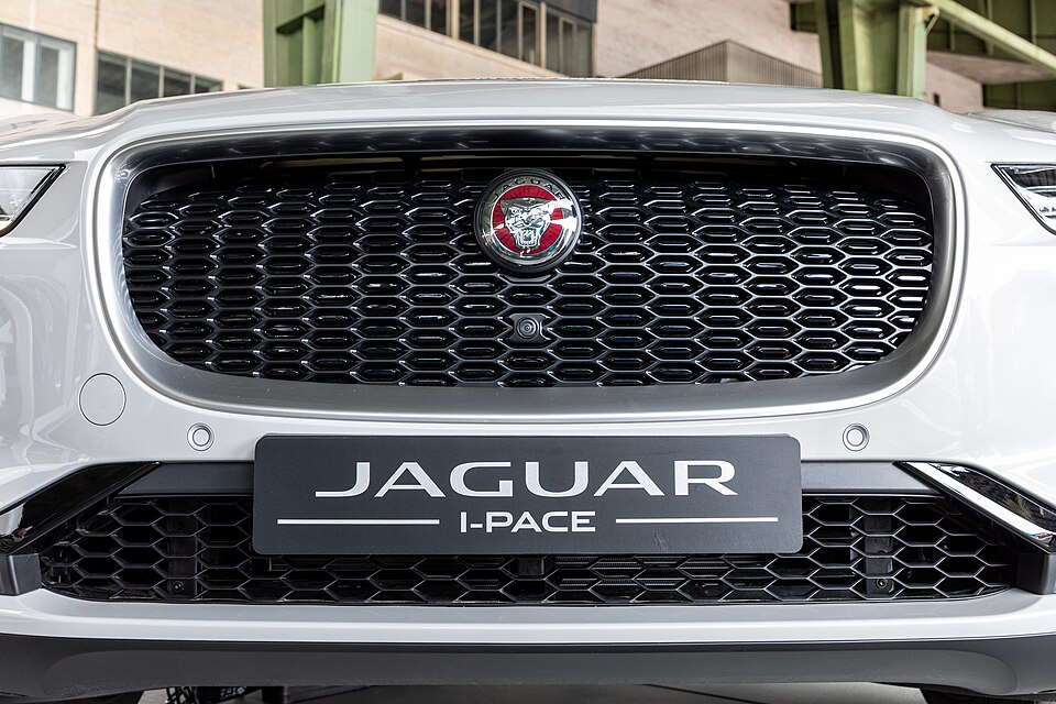 Jaguar E Pace