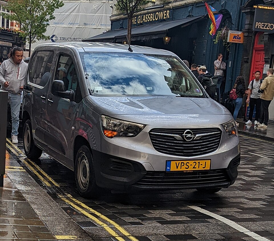 Opel Combo E Life