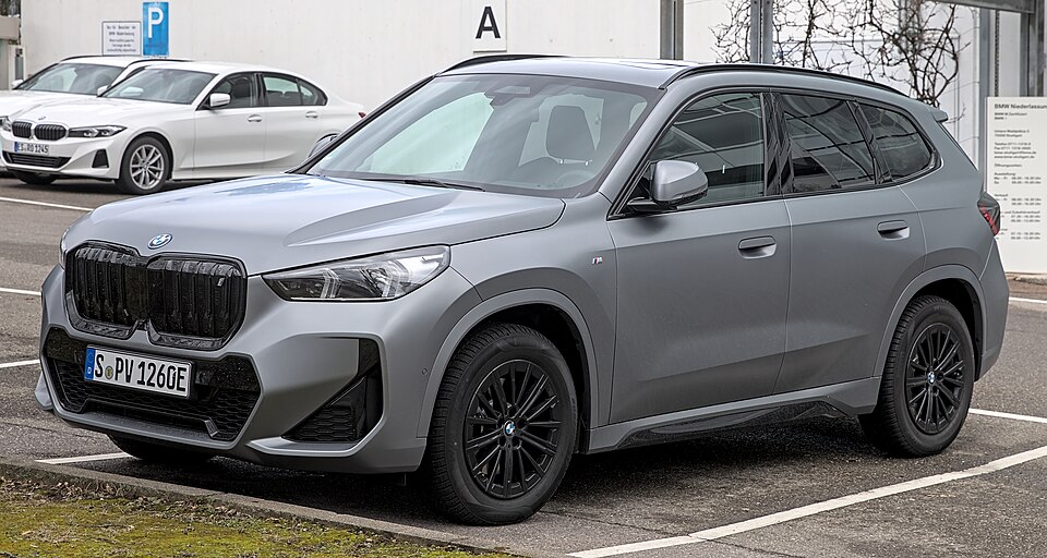BMW Ix1