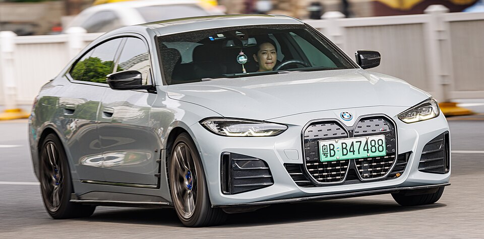 BMW I4