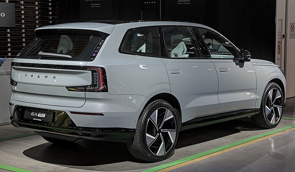 Volvo Ex90